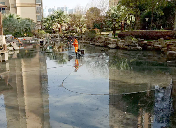 神湾镇景观池淤泥清理
